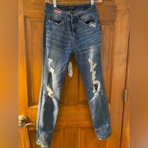 Judy blue distressed skinny jeans